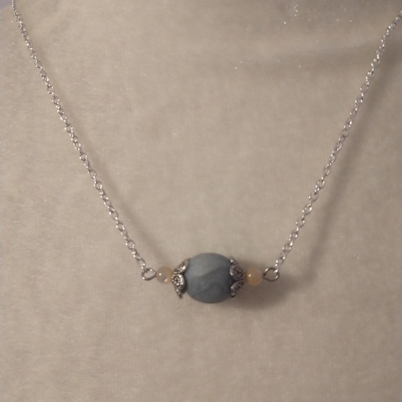 Necklace - Picture 3 of 7